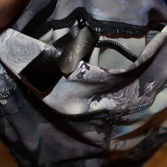 2x$20 Nasty gal leggings black white blue  medium - Picture 2 of 6